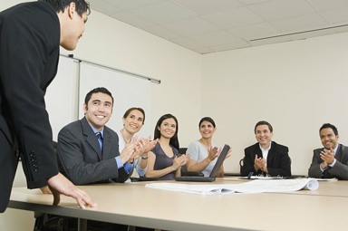 二〇一七年度表彰大會(huì)順利召開